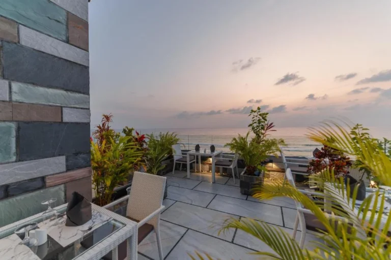 avari beach maldives
